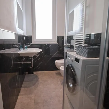 Casa Maluna 4* لا سبيتسْيا